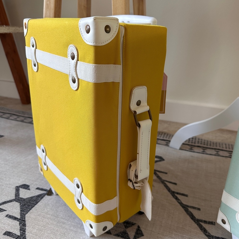 Olli Ella “See ya” suitcase in mustard yellow BNWT